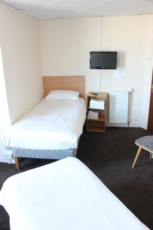 The Colwyn Hotel - Near Pleasure Beach Blackpool Room photo